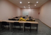 Local comercial en alquiler con 175m² en Linares foto