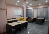 Local comercial en alquiler con 175m² en Linares foto