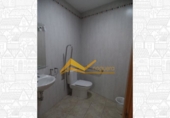 Local comercial en alquiler con 175m² en Linares foto