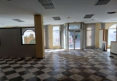 Local comercial en venta con 1500m² en Vélez-Málaga foto