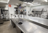 310m² restaurant for rent in Barcelona, in the area of the New Left of the Eixample, Avinguda de Josep Tarradellas photo