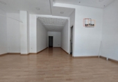 Local comercial en alquiler con 50m² en Valdepeñas foto