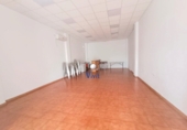 80m² commercial premises for sale in Alcalá de Guadaíra photo