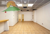 87m² locaux commerciaux pour vente à Grenade, dans le quartier de Cité Jardin photo
