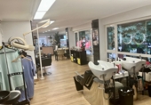 85m² salon de coiffure pour vente à Palencia photo