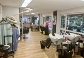 85m² salon de coiffure pour vente à Palencia photo