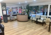 85m² salon de coiffure pour vente à Palencia photo