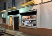 114m² bar for sale in Seville photo