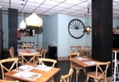 114m² bar for sale in Seville photo