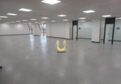 Oficina en alquiler con 728m² en Madrid, en la zona de Valverde, Calle de Portomarín foto