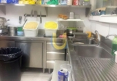 90m² restaurant for rent in Madrid, in the area of San Diego, Calle de María Bosch photo