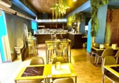 Bar en alquiler con 140m² en Madrid, en la zona de Palacio, Calle de Requena foto