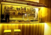 Local comercial en alquiler con 150m² en Madrid, en la zona de Imperial, Calle de Santa María la Real de Nieva foto