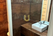 Local comercial en alquiler con 150m² en Madrid, en la zona de Imperial, Calle de Santa María la Real de Nieva foto