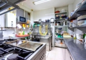 100m² restaurant for rent in Madrid, in the area of Pacific, Calle del General Velarde photo