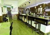 163m² restaurant for rent in Madrid, in the area of El Viso, Calle de Oquendo photo