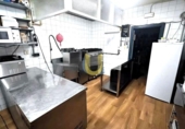 163m² restaurant for rent in Madrid, in the area of El Viso, Calle de Oquendo photo
