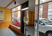 Local comercial
en lloguer
amb 100m² a Alcalá de Henares, a la zona de Espartales, Calle Carabaña foto