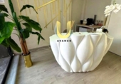 120m² hair salon for rent in Madrid, in the area of Valdezarza, Calle del General Cadenas Campos photo