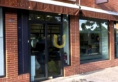 75m² salon de coiffure pour location à Madrid, dans le quartier de Bois du Roi, photo