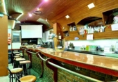 127m² bar pour location à Madrid, dans le quartier de Jéronymes, Calle de Felipe IV photo