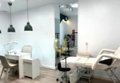 61m² commercial premises for rent in Madrid, in the area of Ibiza, Calle del Doctor Castelo photo