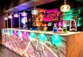 Local comercial en alquiler con 200m² en Madrid, en la zona de Cuatro Caminos, Paseo de la Castellana foto