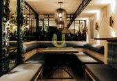 150m² restaurant for rent in Madrid, in the area of Jerónimos, Calle de O'Donnell photo