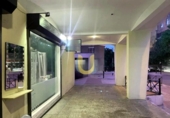 37m² restaurant pour location à Madrid, dans le quartier de Cité Jardin, Avenida de Ramón y Cajal photo