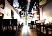 280m² restaurant for rent in Madrid, in the area of Ciudad Jardín, Calle de García Luna photo