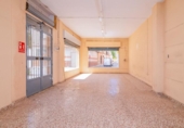 179m² commercial premises for sale in Dúrcal, photo