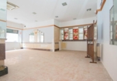 144m² commercial premises for sale in Granada, in the area of Albaicín, Placeta Correo Viejo photo