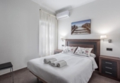 411m² bâtiment pour vente à Grenade, dans le quartier de Quartier de la Duquesa, Calle Horno del Cerezo photo