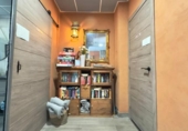 Local comercial en venta con 190m² en Torrevieja, Calle Valencia foto