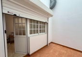 130m² offices for sale in Las Palmas de Gran Canaria, in the area of The Red Ones, Calle La Naval photo