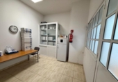 130m² offices for sale in Las Palmas de Gran Canaria, in the area of The Red Ones, Calle La Naval photo