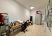 130m² offices for sale in Las Palmas de Gran Canaria, in the area of The Red Ones, Calle La Naval photo