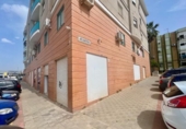 460m² locaux commerciaux pour vente à Dos Hermanas, Plaza Cantely photo