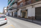Local comercial
en venda
amb 137m² a Granada, a la zona de Santa Adela, Calle de Margarita Xirgu foto