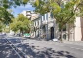 700m² bâtiment pour vente à Barcelone, dans le quartier de les Tres Torres, Carrer d'Alacant photo