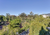 700m² bâtiment pour vente à Barcelone, dans le quartier de les Tres Torres, Carrer d'Alacant photo
