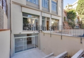 700m² bâtiment pour vente à Barcelone, dans le quartier de les Tres Torres, Carrer d'Alacant photo
