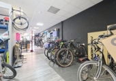 77m² commercial premises for sale in Paterna, Calle Melias photo