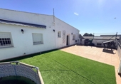300m² warehouse industrial for sale in Cervera, Avinguda d'Agramunt photo