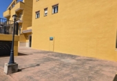 Local comercial en venta con 181m² en Atarfe, Calle del Novillo foto