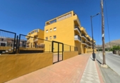 Local comercial en venta con 181m² en Atarfe, Calle del Novillo foto
