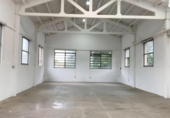 654m² warehouse industrial for sale in Gerona, in the area of la Devesa, Carrer Albacete photo