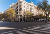 Local comercial en alquiler con 370m² en Madrid, en la zona de Lista, Calle del General Díaz Porlier foto