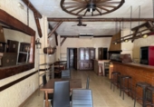 120m² commercial premises for sale in Roses, Carrer Nou photo