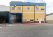 570m² warehouse for sale in Loja, photo